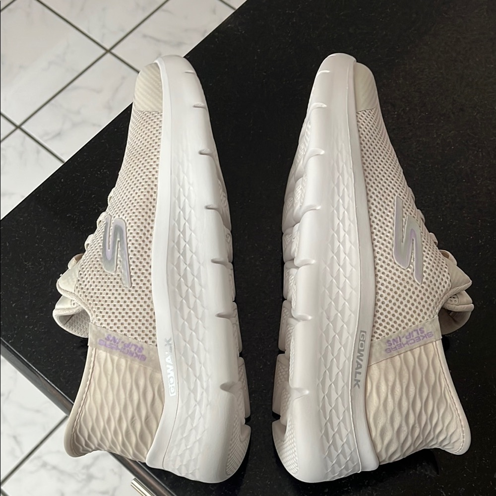 Skechers Cream Sneakers Lightweight Breathable Design - Picture 6 of 7